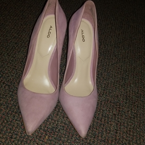 Heels - Picture 2 of 2